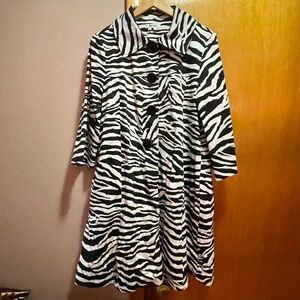 Appraisal Black/White Zebra Print Womens 3/4 Sleeve Trench Coat Size Medium
